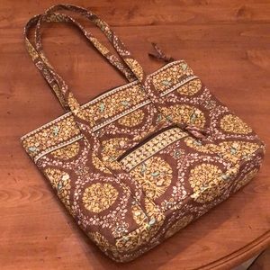 Vera Bradley Tote Bag. Like new gently used!!